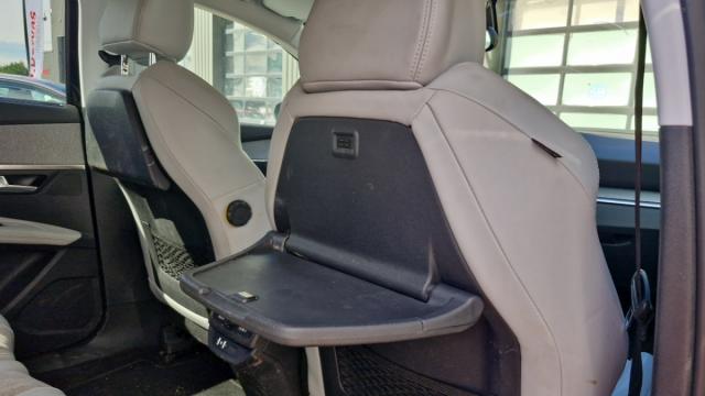 Peugeot 5008 image 8