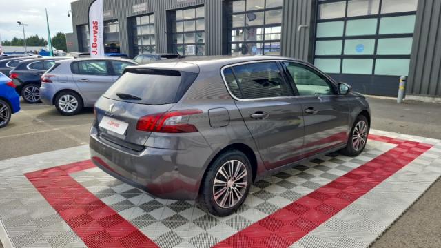 Peugeot 308 image 2