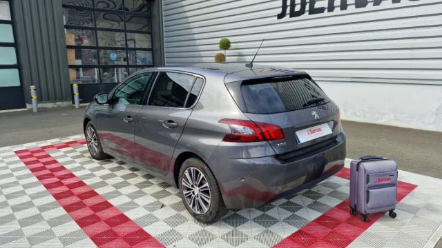 Peugeot 308 image 9