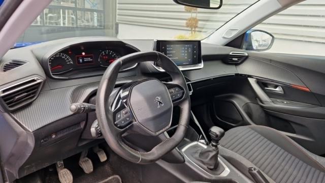 Peugeot 2008 image 6