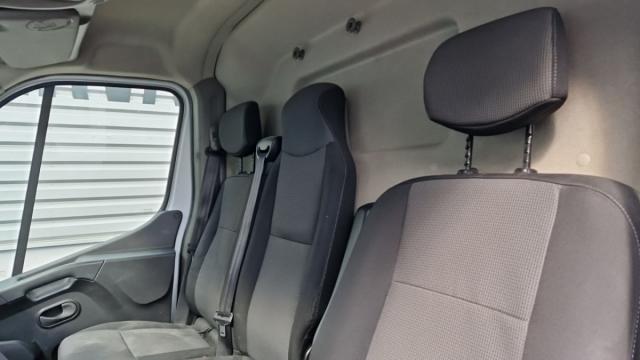 Renault Master image 1
