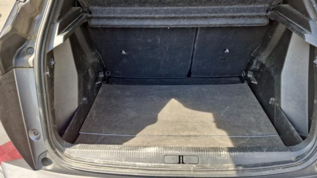 Peugeot 2008 image 2