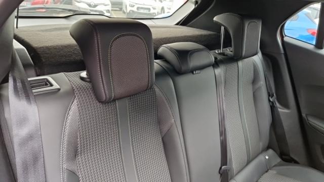 Peugeot 2008 image 7