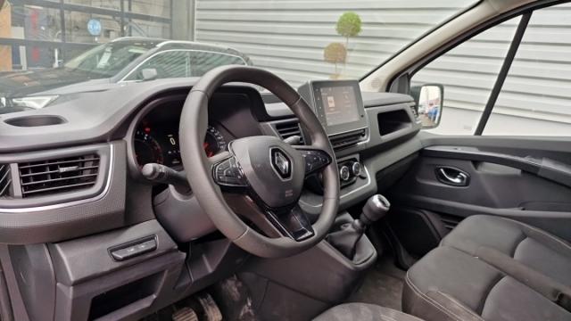 Renault Trafic image 3