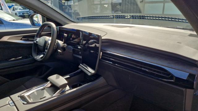 Renault Austral image 8