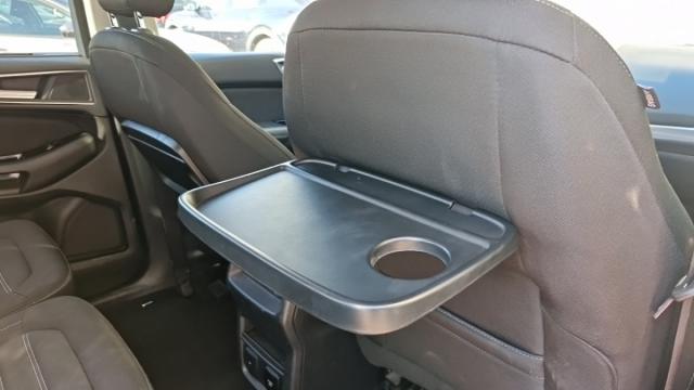 Ford Galaxy image 7