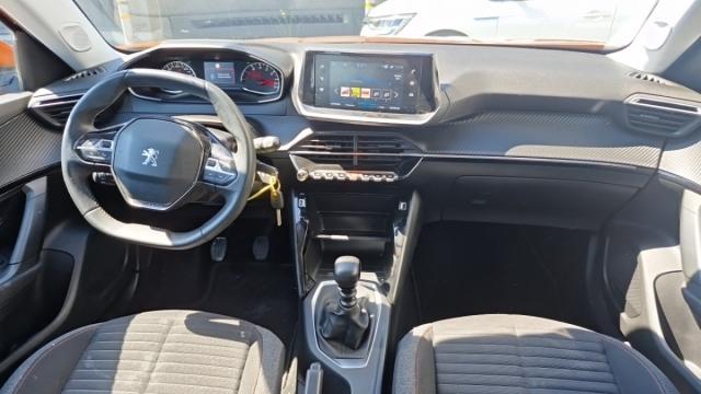 Peugeot 2008 image 1
