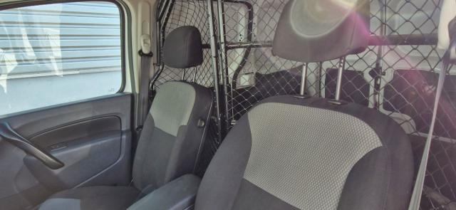 Renault Kangoo Express image 8