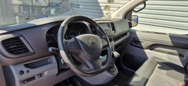 Citroen Jumpy image 8