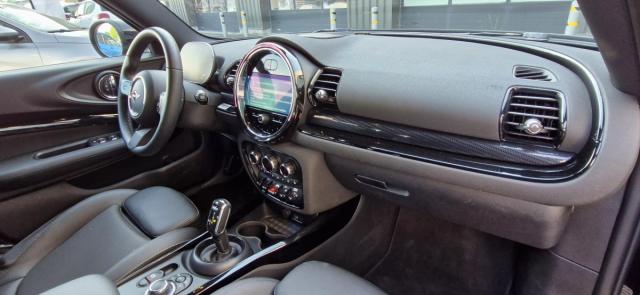 Mini Clubman image 9