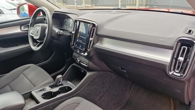 Volvo Xc40 image 7