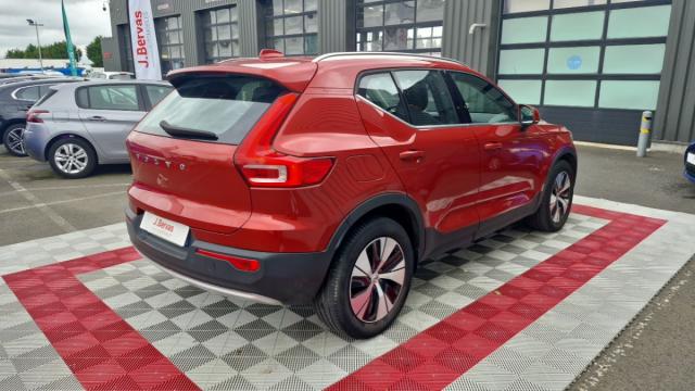 Volvo Xc40 image 2