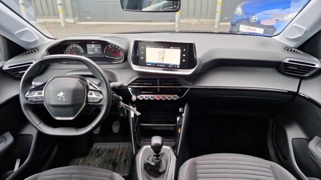 Peugeot 208 image 3