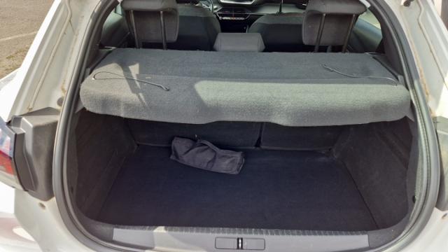 Peugeot 208 image 7