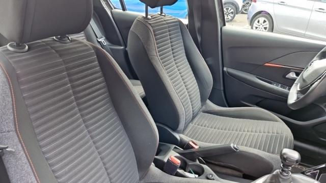 Peugeot 208 image 7