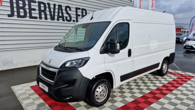 Peugeot Boxer image 1