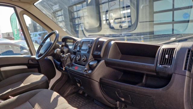 Peugeot Boxer image 1
