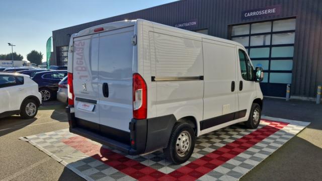 Peugeot Boxer image 2