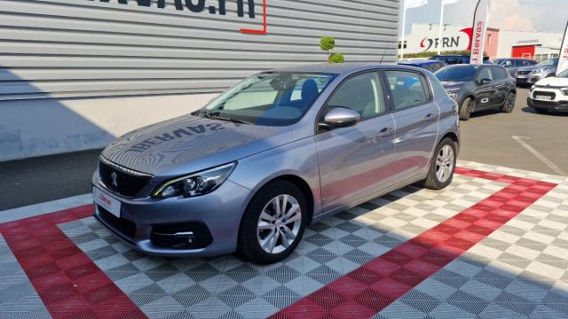 Peugeot 308 image 1