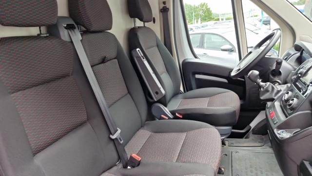 Peugeot Boxer image 9