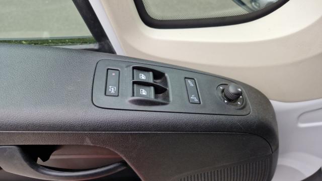 Peugeot Boxer image 3