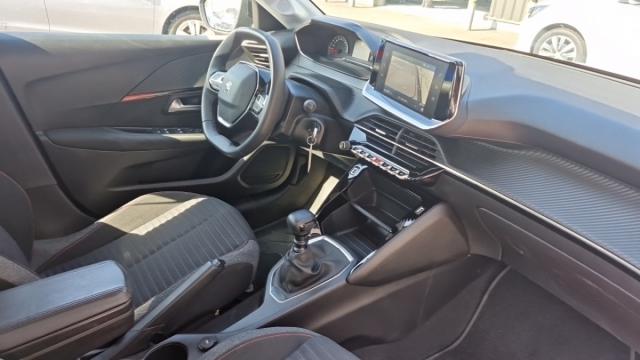 Peugeot 208 image 5