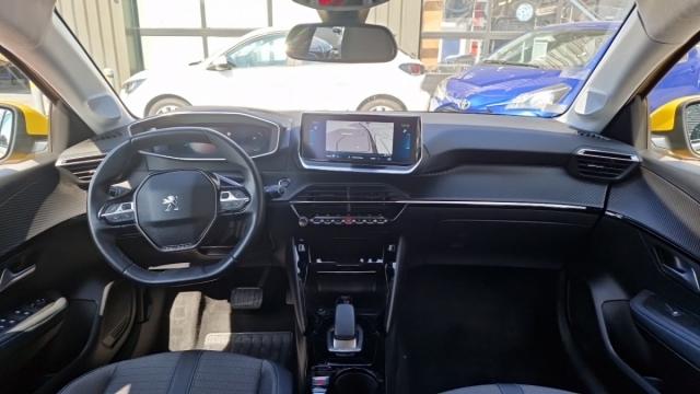 Peugeot 208 image 7
