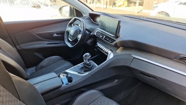 Peugeot 3008 image 1