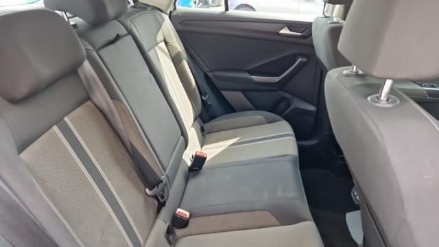 Volkswagen T-Roc image 8