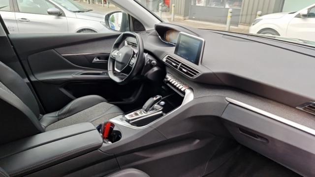 Peugeot 5008 image 7