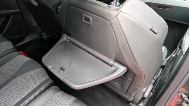 Peugeot 5008 image 6