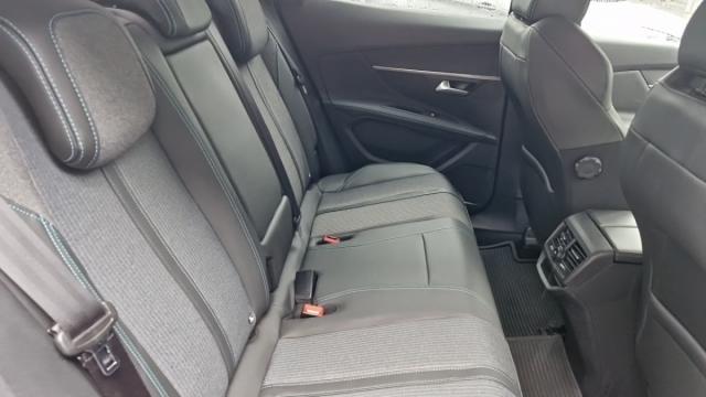 Peugeot 3008 image 1