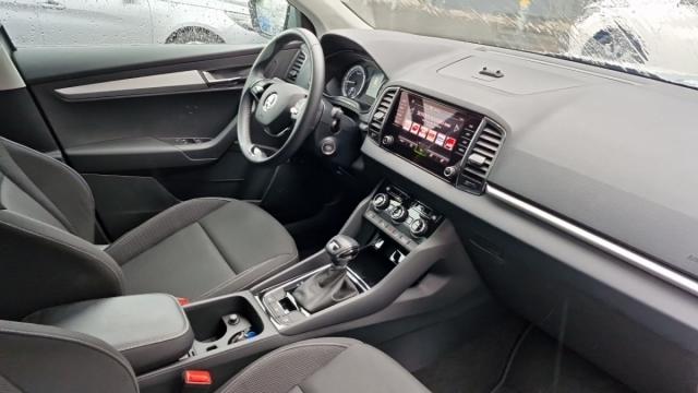 Skoda Karoq image 5