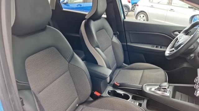 Renault Captur image 6