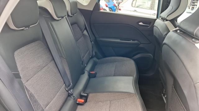 Renault Captur image 1