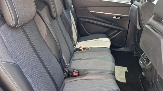 Peugeot 5008 image 5