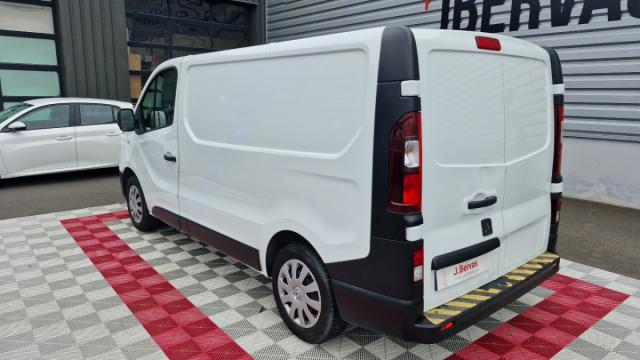 Renault Trafic image 4