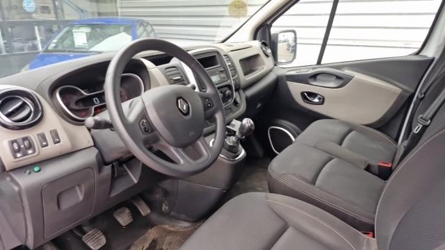 Renault Trafic image 9