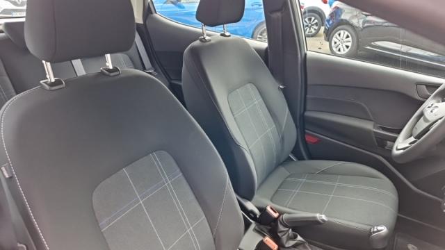 Ford Fiesta image 3