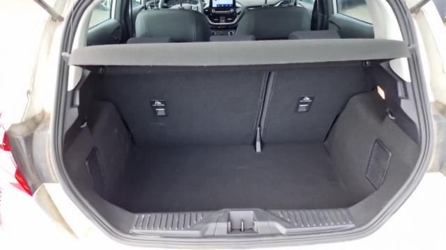 Ford Fiesta image 6