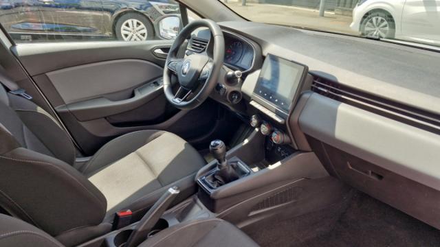 Renault Clio image 2
