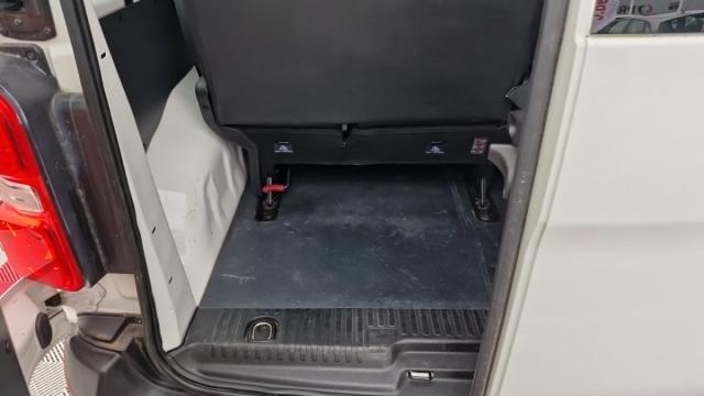 Citroen Jumpy image 1