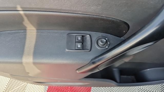 Renault Kangoo Express image 9