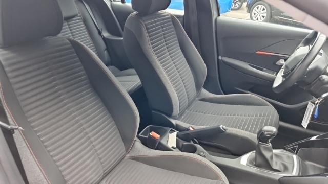 Peugeot 208 image 2