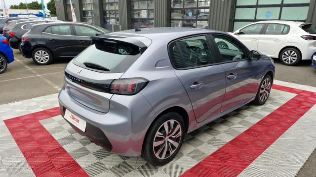 Peugeot 208 image 1