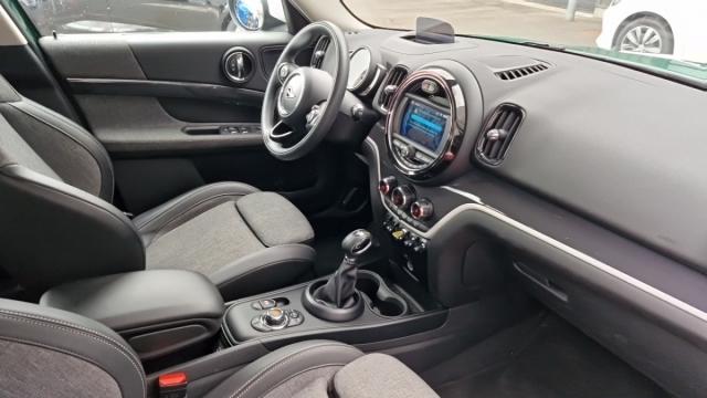 Mini Countryman image 2