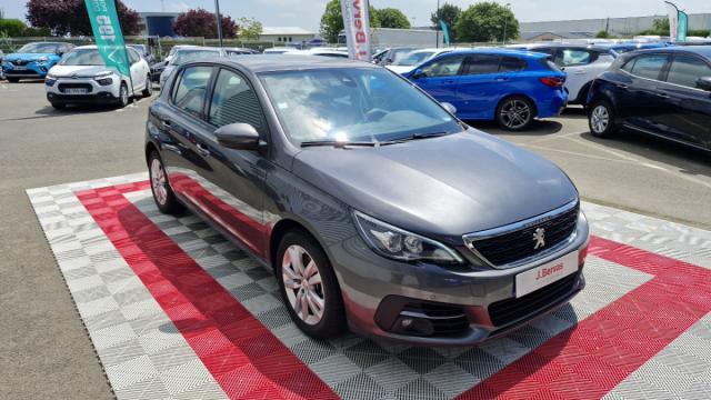Peugeot 308 image 2