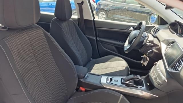 Peugeot 308 image 8