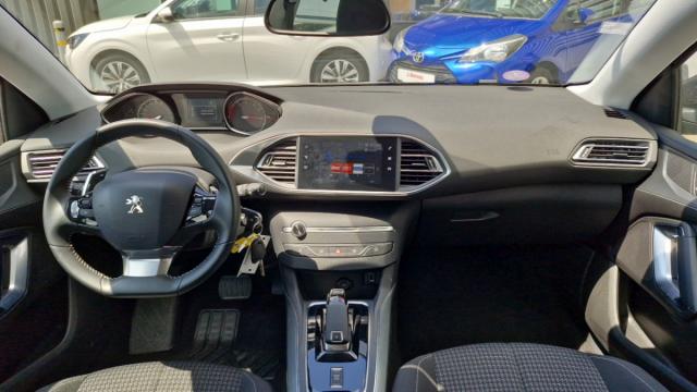 Peugeot 308 image 5