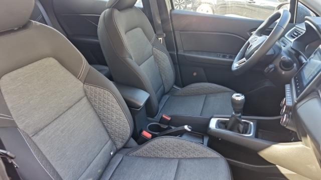 Renault Captur image 8